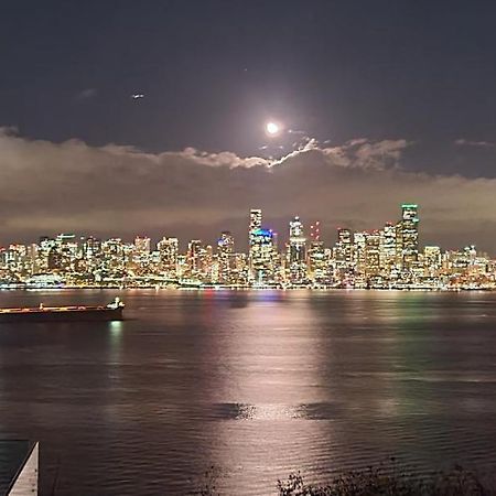 180 Degree, Unobstructed Bluff View! Daire Seattle Dış mekan fotoğraf