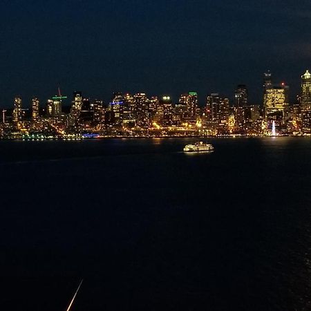 180 Degree, Unobstructed Bluff View! Daire Seattle Dış mekan fotoğraf