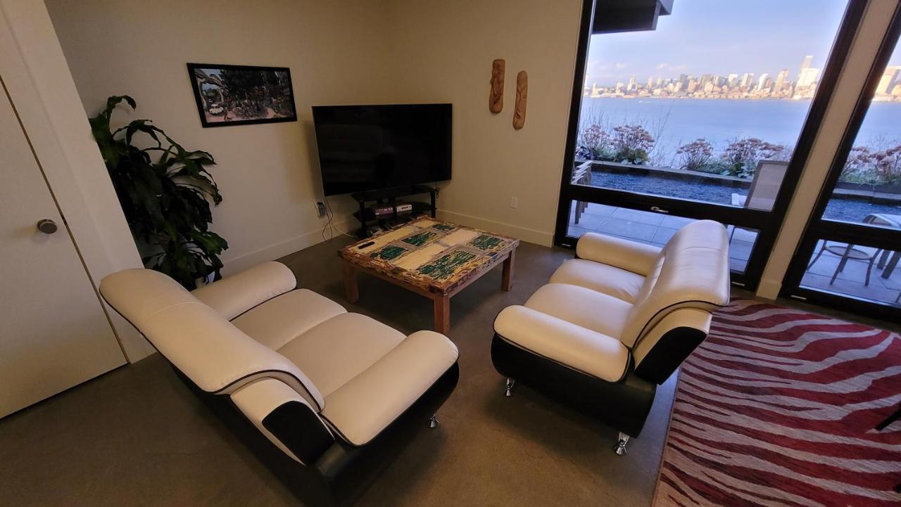 180 Degree, Unobstructed Bluff View! Daire Seattle Dış mekan fotoğraf