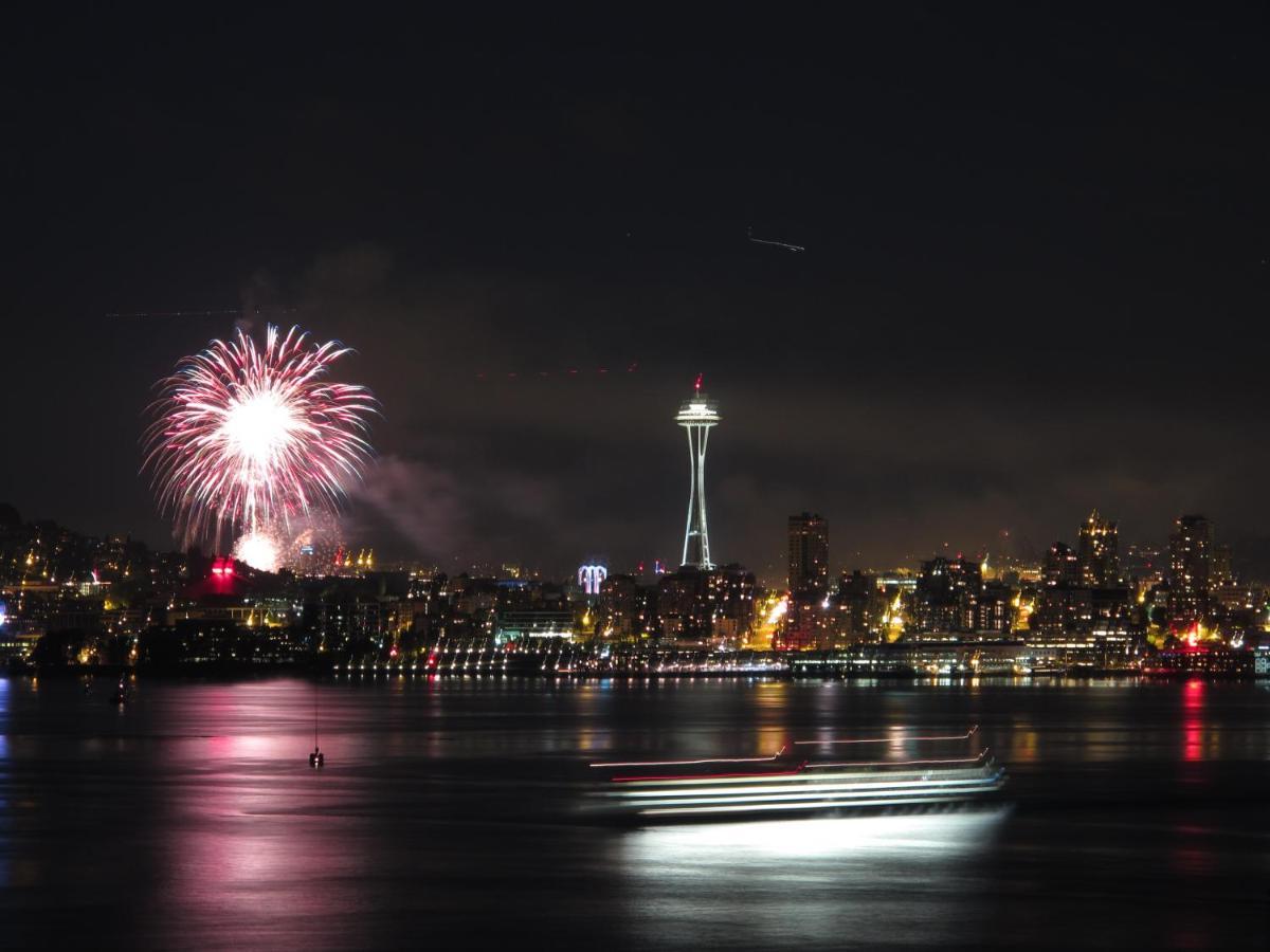 180 Degree, Unobstructed Bluff View! Daire Seattle Dış mekan fotoğraf