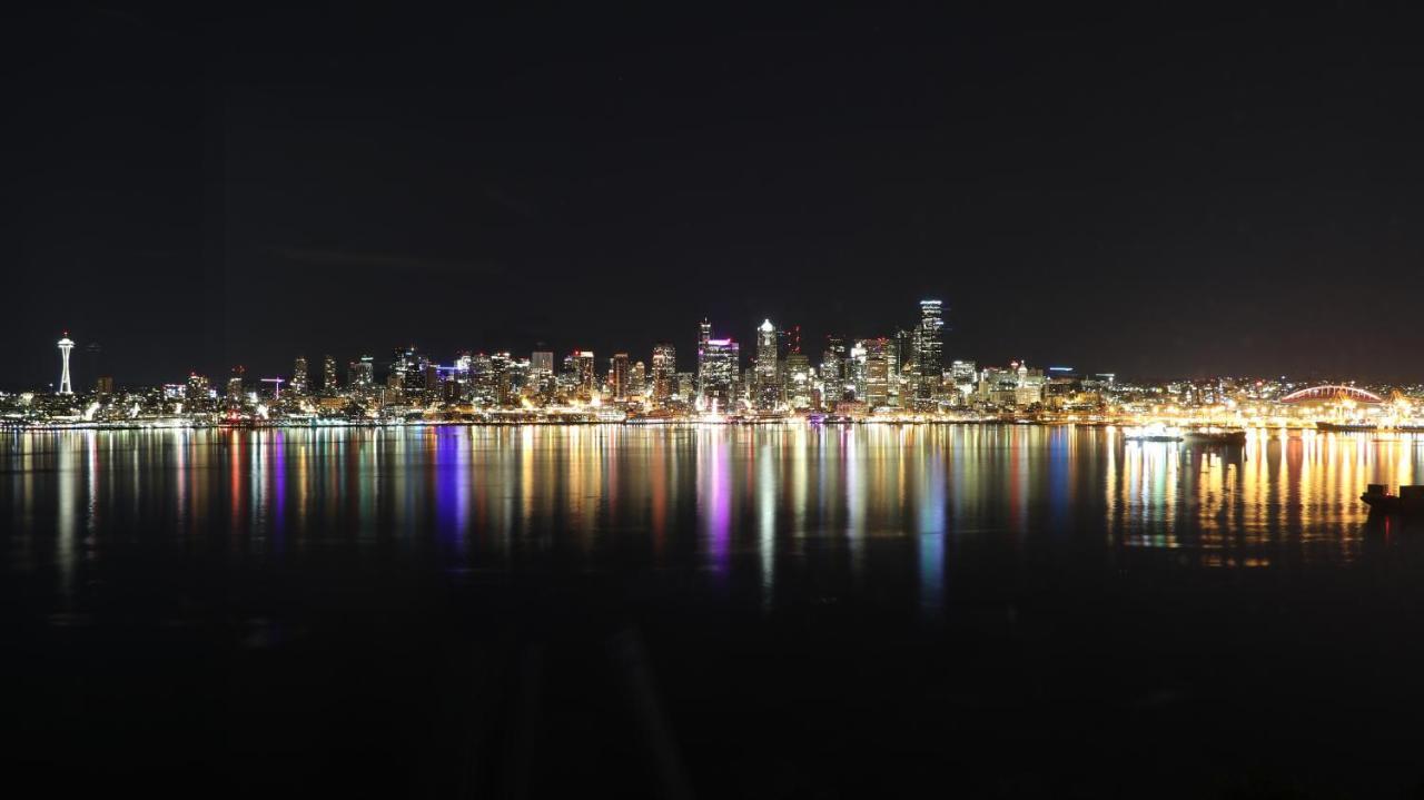 180 Degree, Unobstructed Bluff View! Daire Seattle Dış mekan fotoğraf